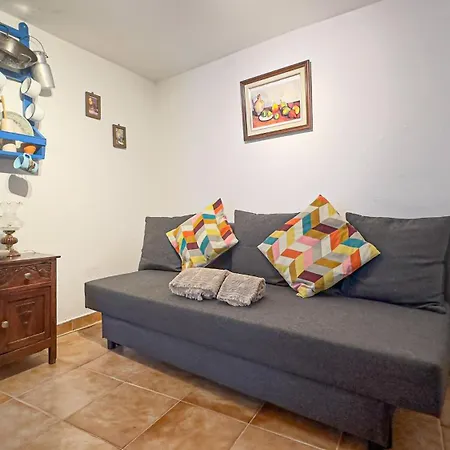 別荘 The Dolls House